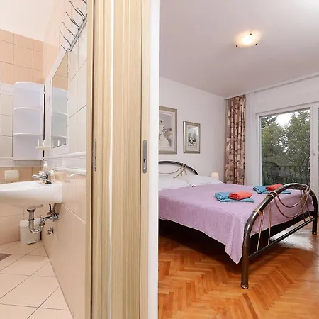 Apartman Pintar *